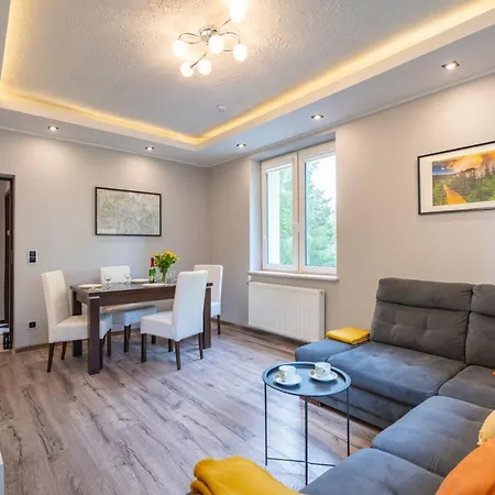 Apartment Karkonosky Apartamenty- Salamandra Szklarska Poreba
